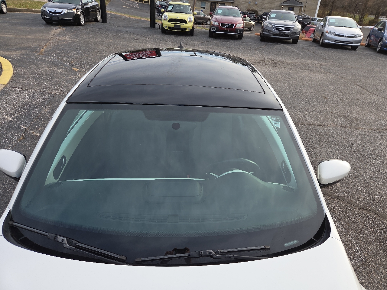 Volkswagen Beetle TDI 6A w/ Sunroof, Sound & Nav 2013