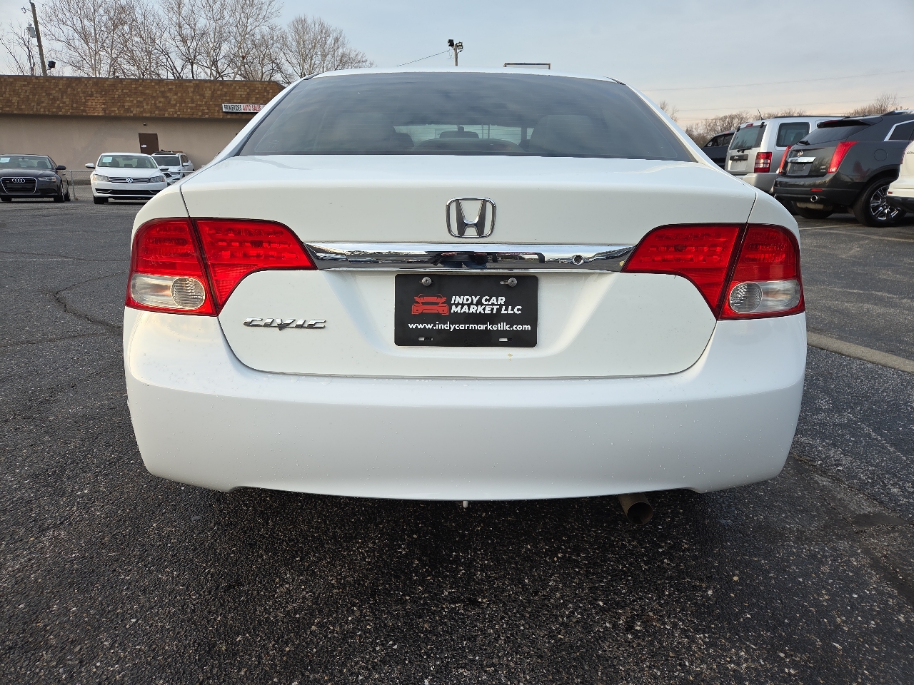 Honda Civic LX Sedan 5-Speed AT 2011