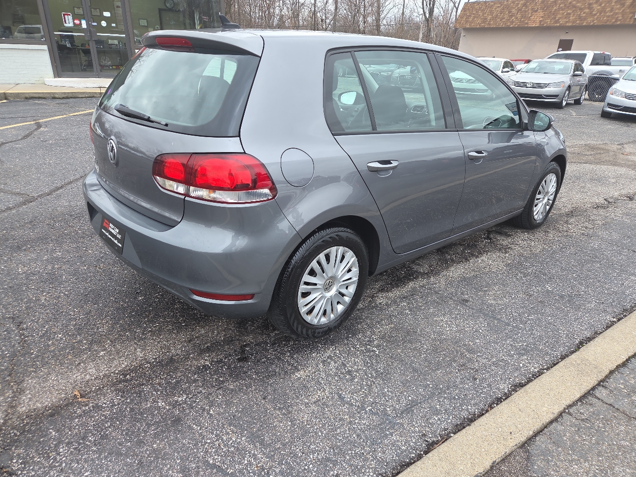 Volkswagen Golf 2.5L Conv & Sunroof 4 Door PZEV 2013