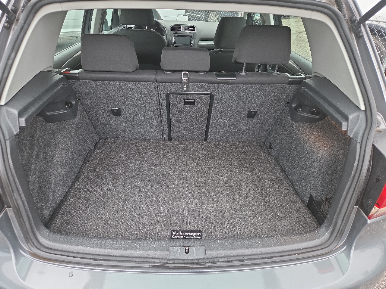 Volkswagen Golf 2.5L Conv & Sunroof 4 Door PZEV 2013