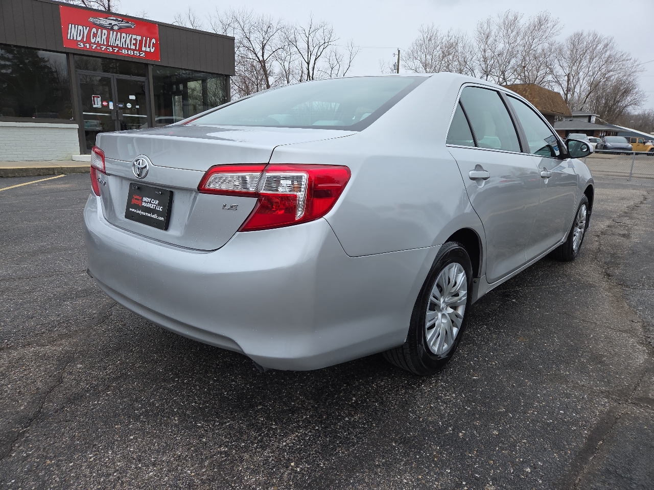 Toyota Camry 4dr Sedan LE 2013