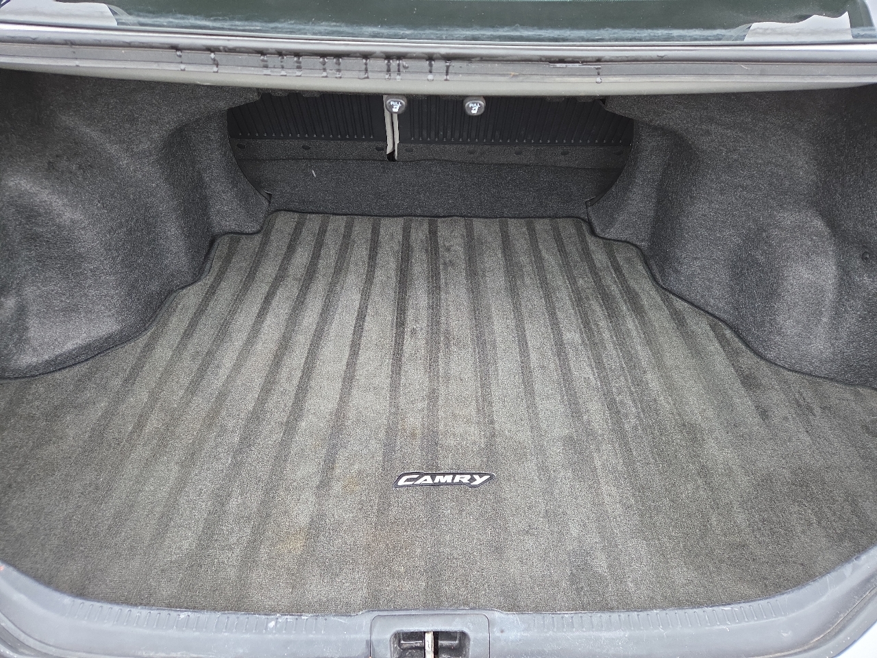 Toyota Camry 4dr Sedan LE 2013