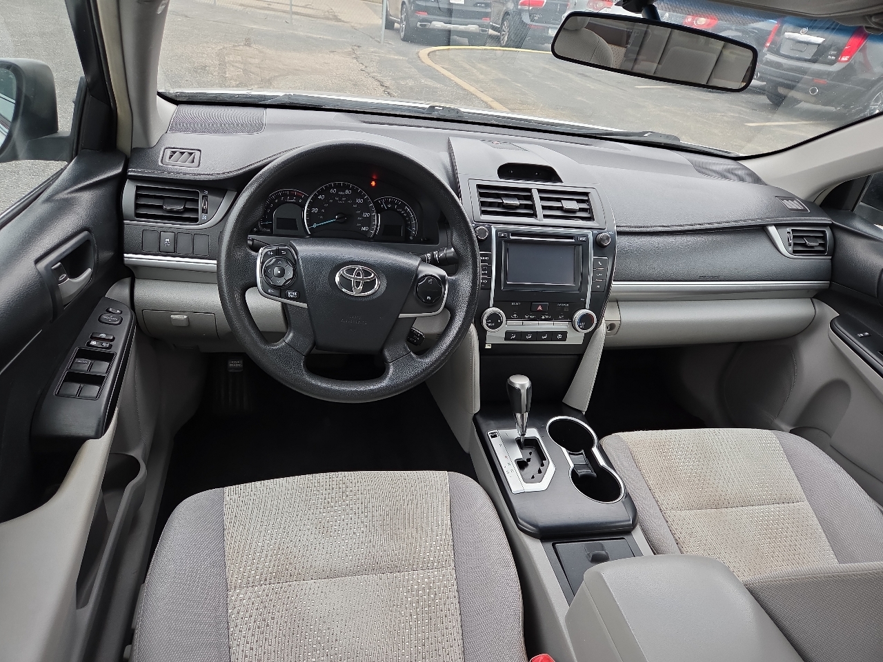 Toyota Camry 4dr Sedan LE 2013