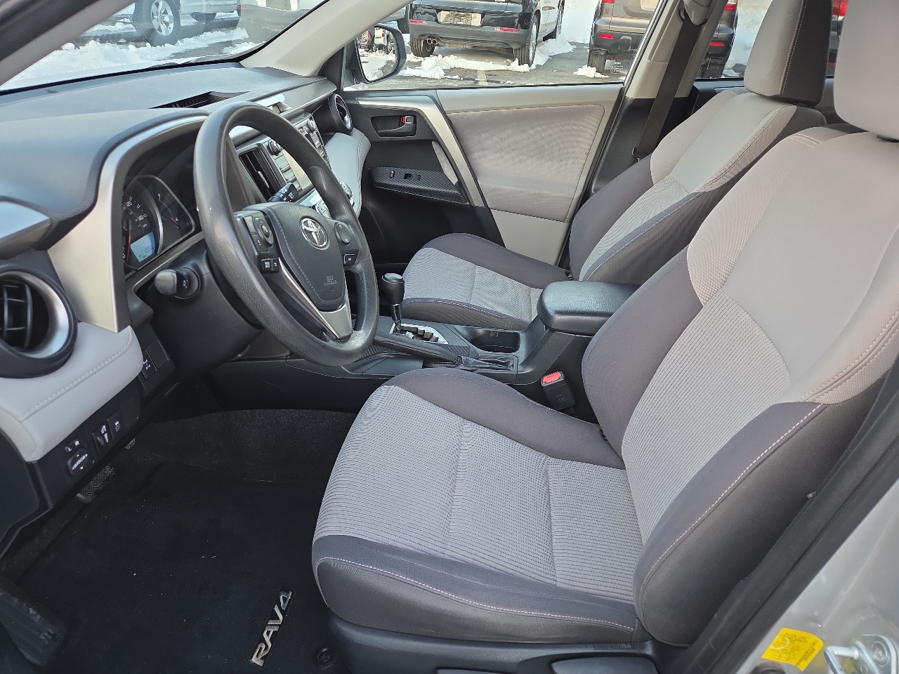 Toyota RAV4 XLE AWD 2013