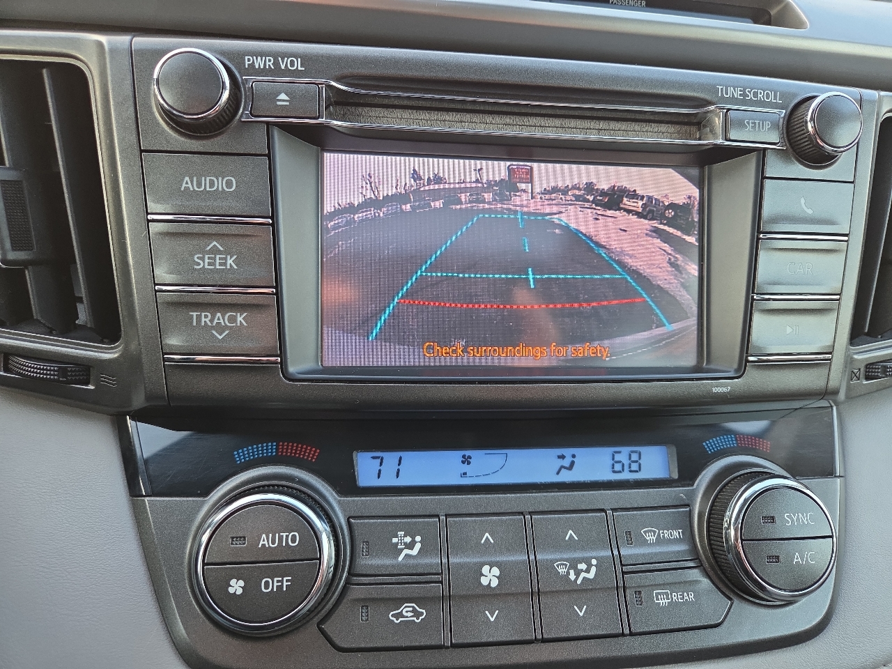 Toyota RAV4 XLE AWD 2013