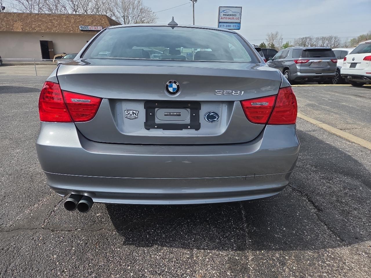 BMW 3-Series 328i xDrive 2010