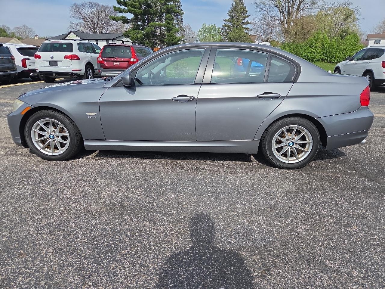 BMW 3-Series 328i xDrive 2010