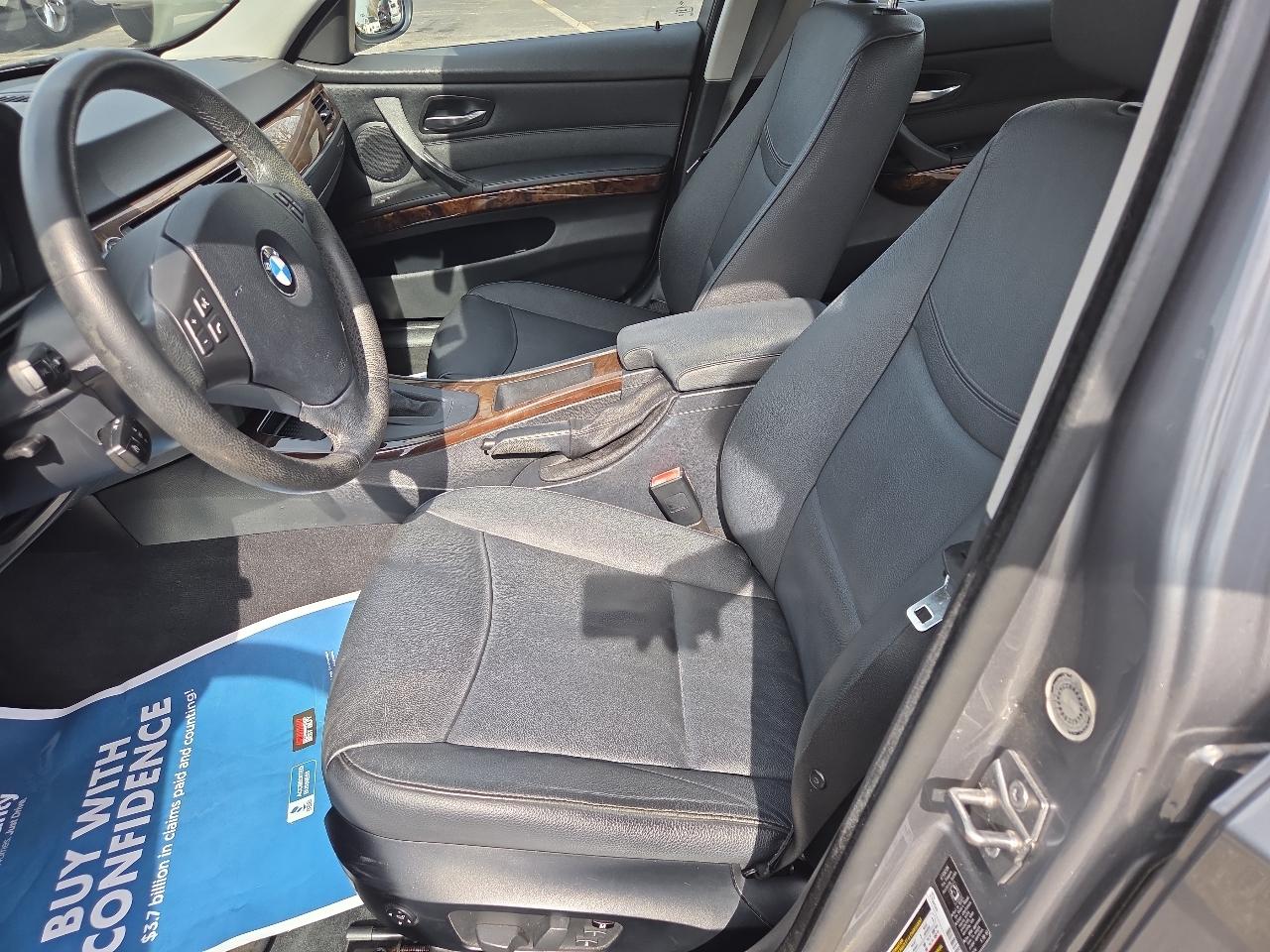 BMW 3-Series 328i xDrive 2010