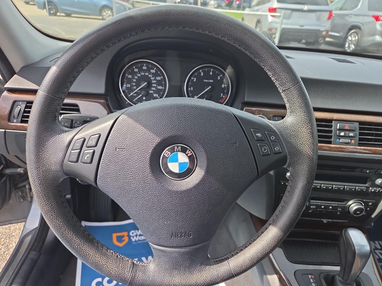 BMW 3-Series 328i xDrive 2010