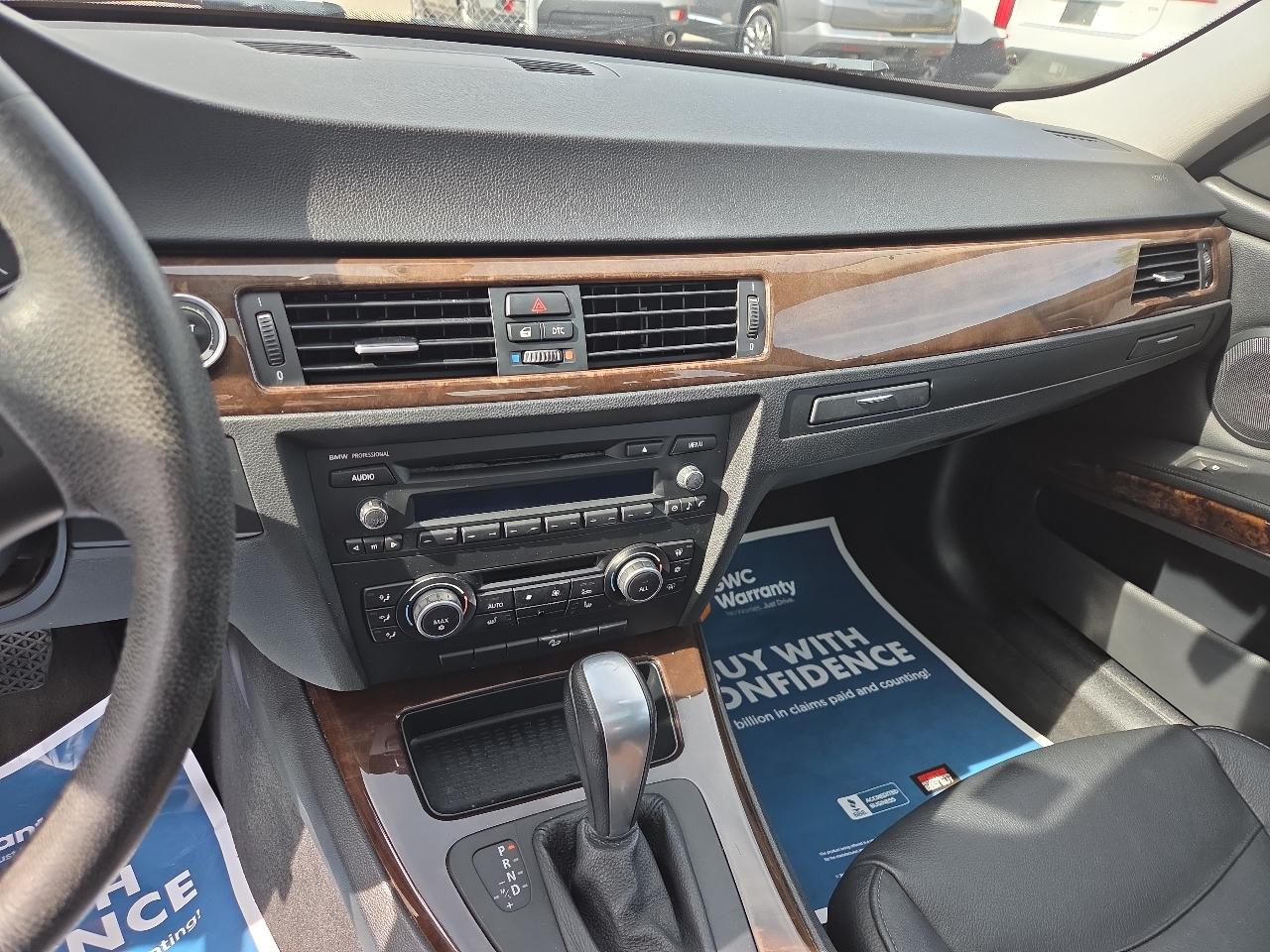 BMW 3-Series 328i xDrive 2010