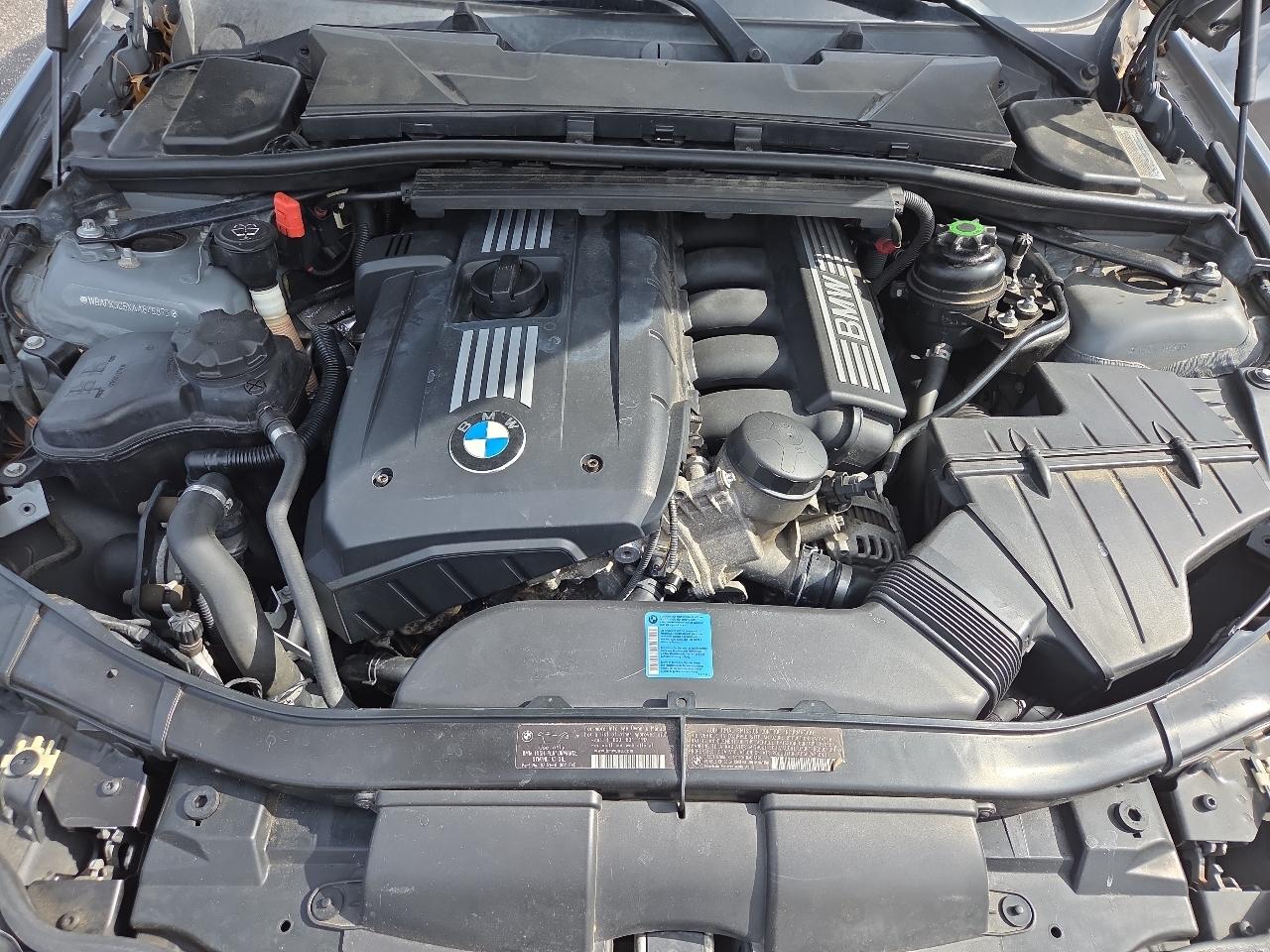 BMW 3-Series 328i xDrive 2010