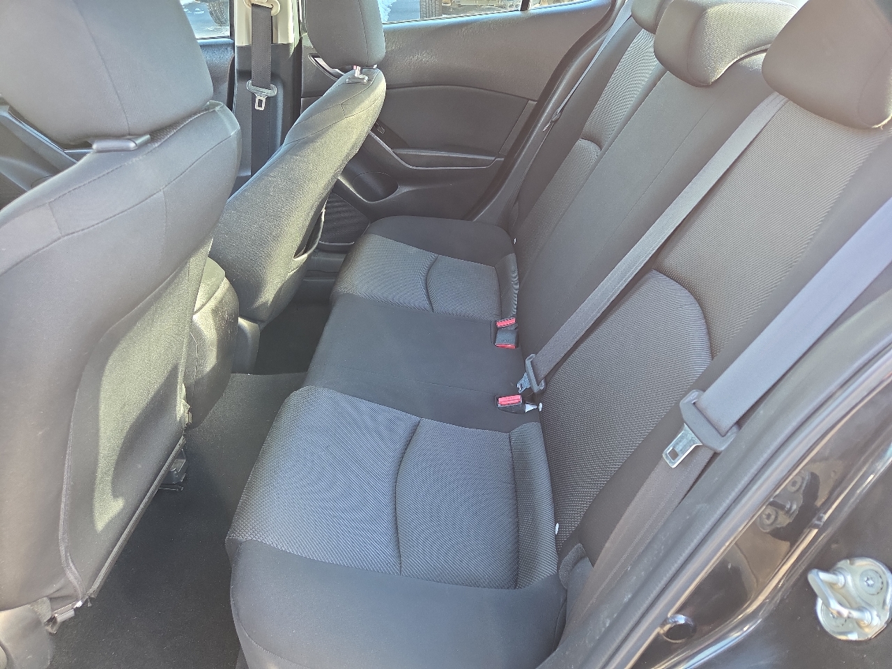 Mazda MAZDA3 i Sport AT 4-Door 2017