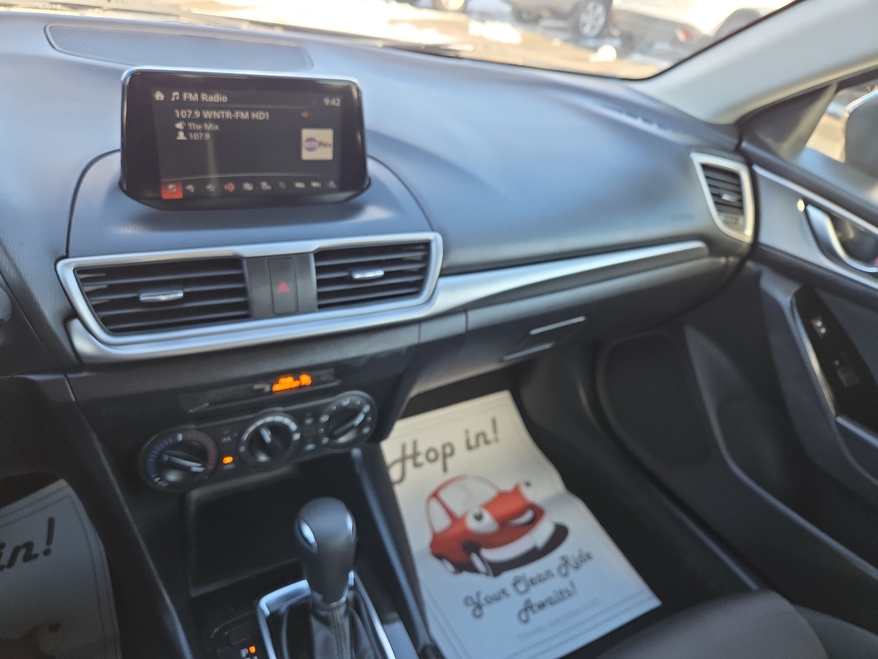 Mazda MAZDA3 i Sport AT 4-Door 2017