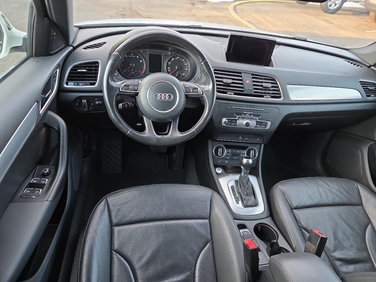 Audi Q3 2.0T quattro Premium Plus 2016