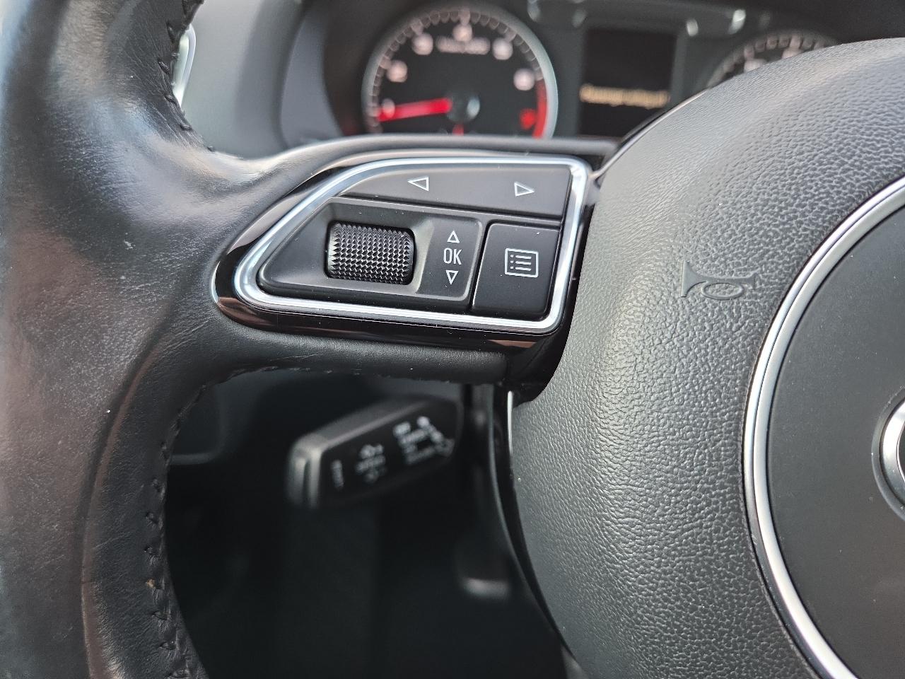 Audi Q3 2.0T quattro Premium Plus 2016