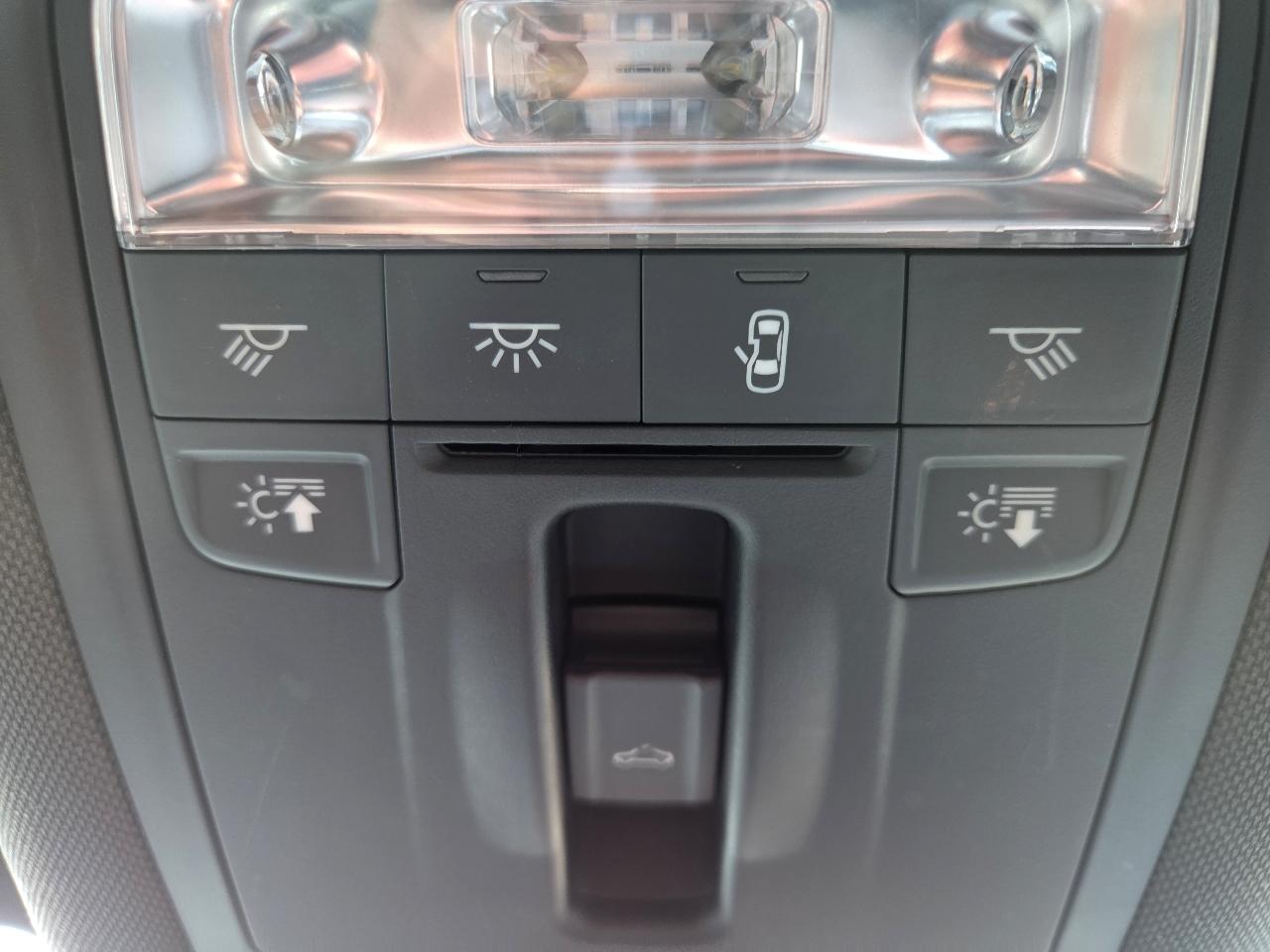 Audi Q3 2.0T quattro Premium Plus 2016