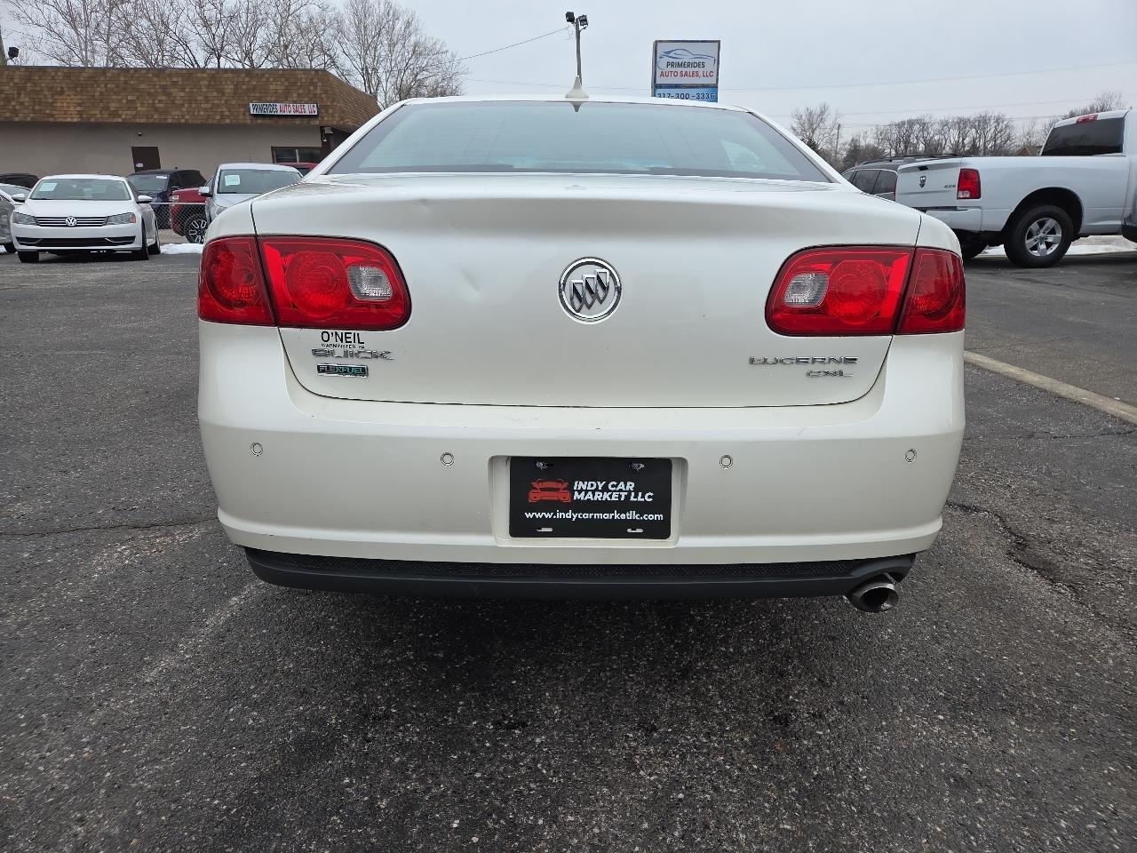 Buick Lucerne CXL 2011