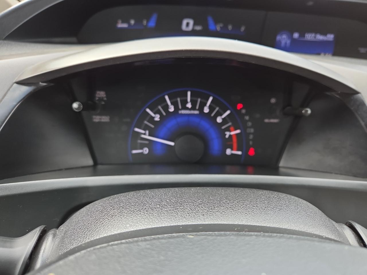 Honda Civic LX Sedan 5-Speed AT 2012