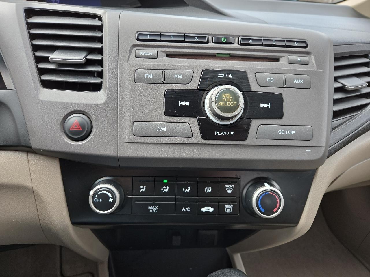 Honda Civic LX Sedan 5-Speed AT 2012