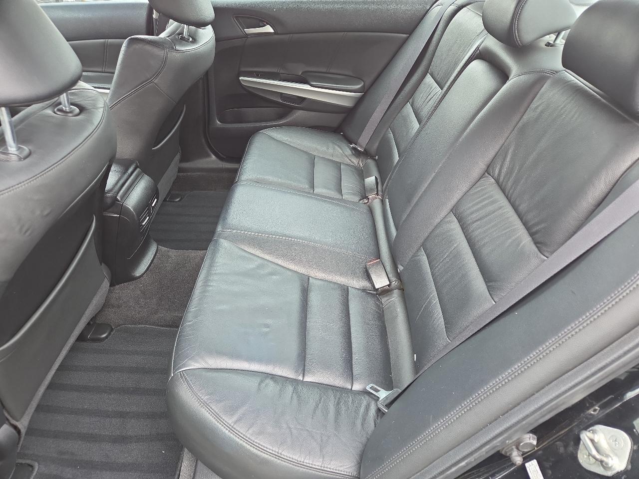 Honda Accord EX-L Sedan AT 2010