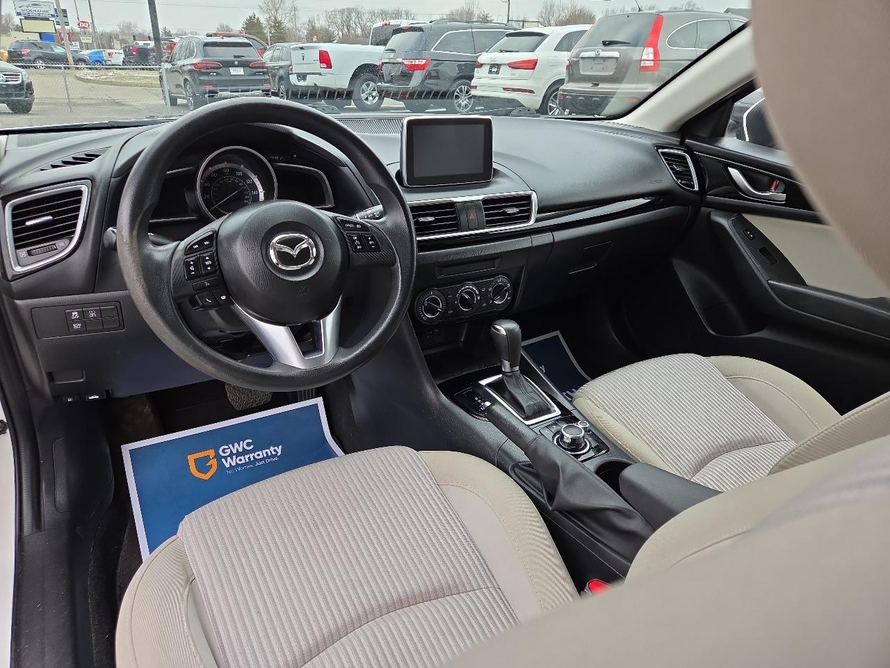 Mazda MAZDA3 i Sport 5-Door 2016