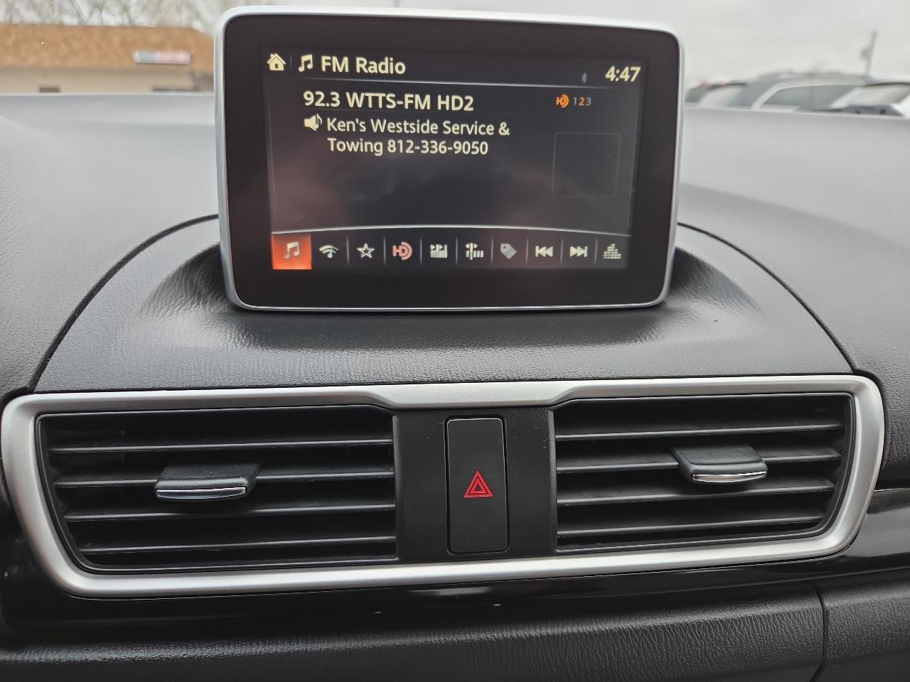 Mazda MAZDA3 i Sport 5-Door 2016