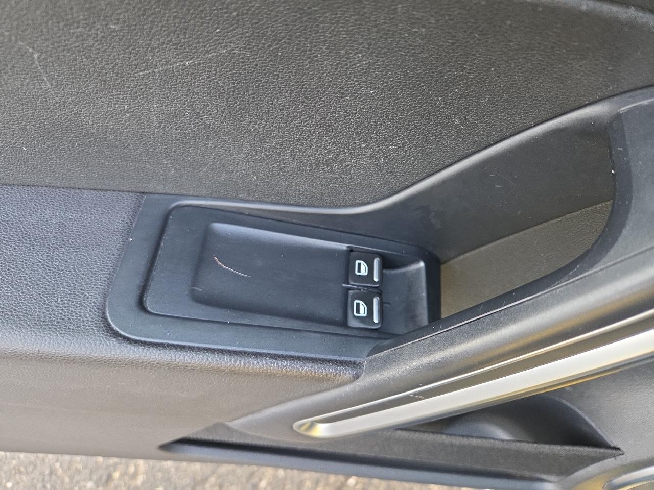 Volkswagen Beetle 2.5L 2013