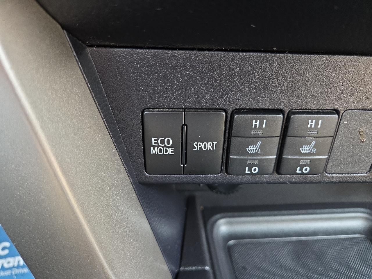 Toyota RAV4 Limited AWD 2014