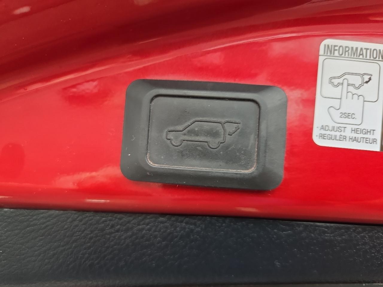 Toyota RAV4 Limited AWD 2014