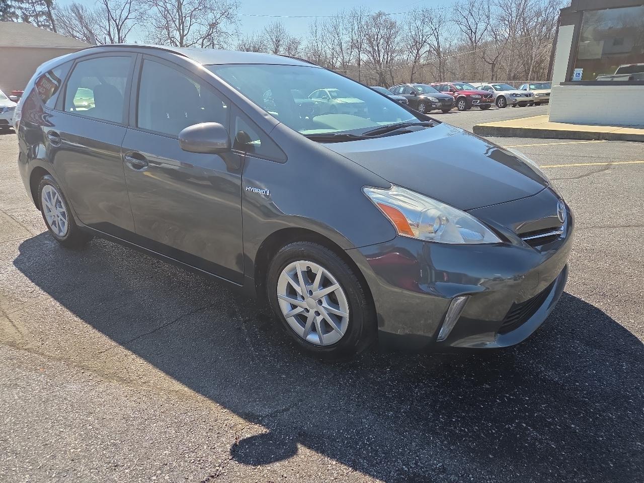 Toyota Prius V Three 2014