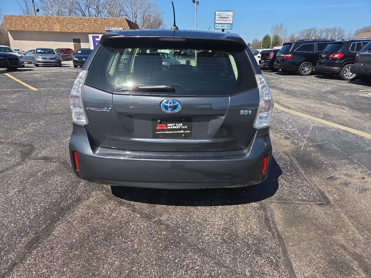Toyota Prius V Three 2014