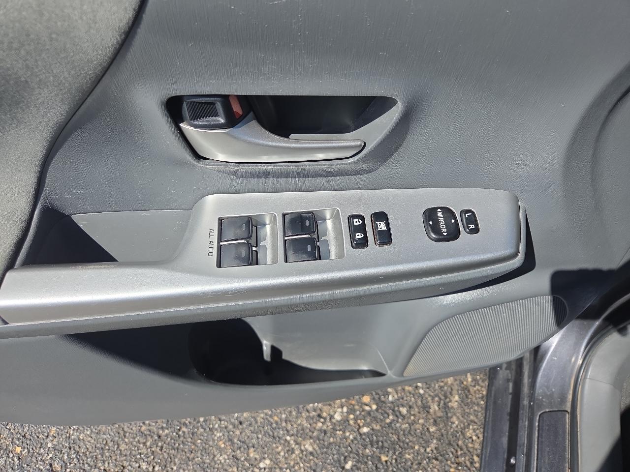 Toyota Prius V Three 2014