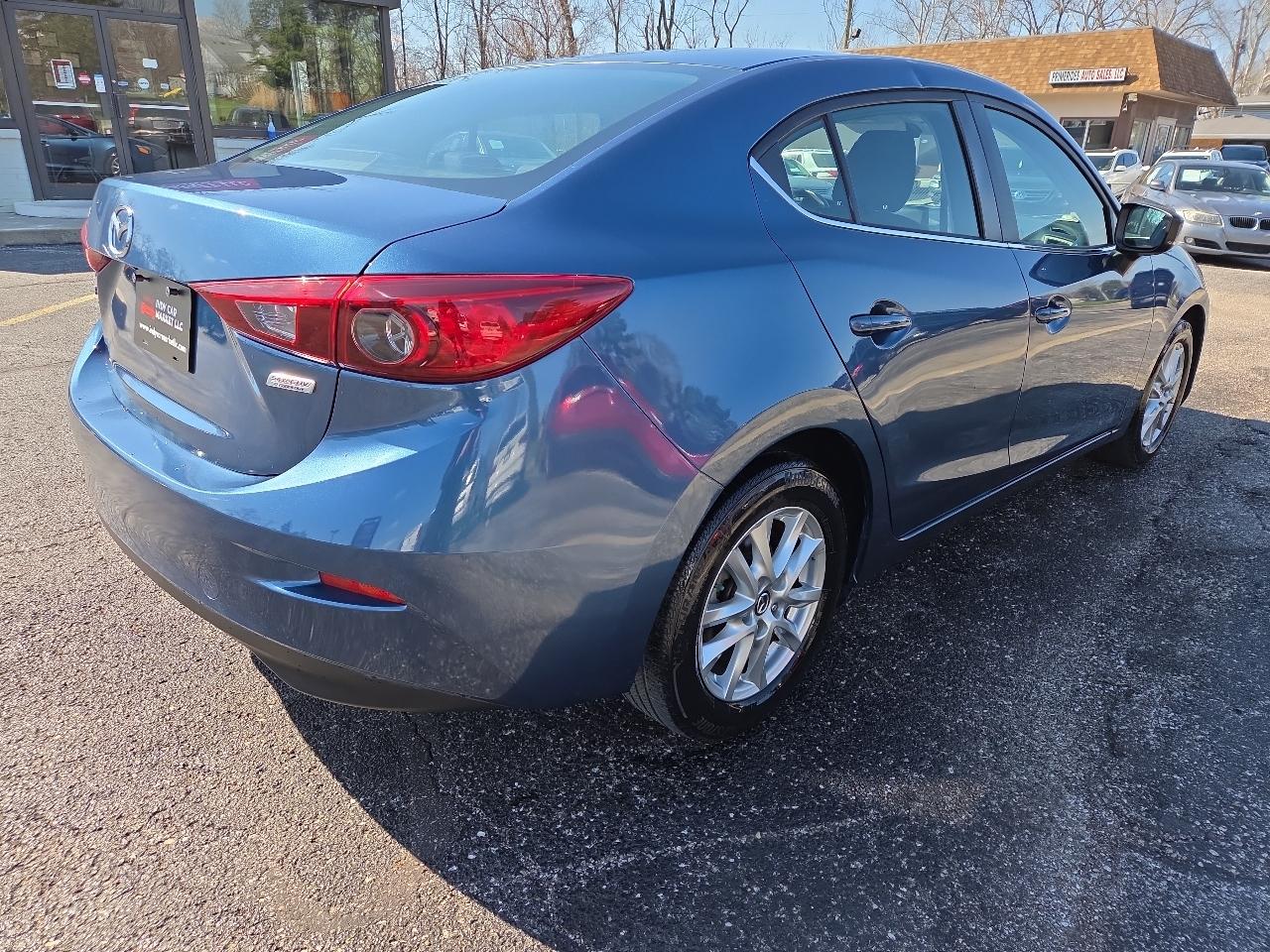 Mazda MAZDA3 i Sport AT 4-Door 2017