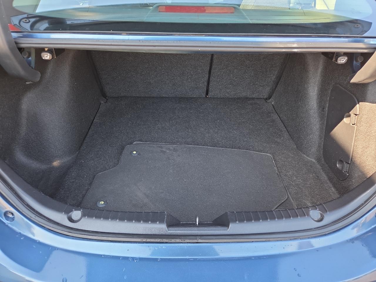 Mazda MAZDA3 i Sport AT 4-Door 2017