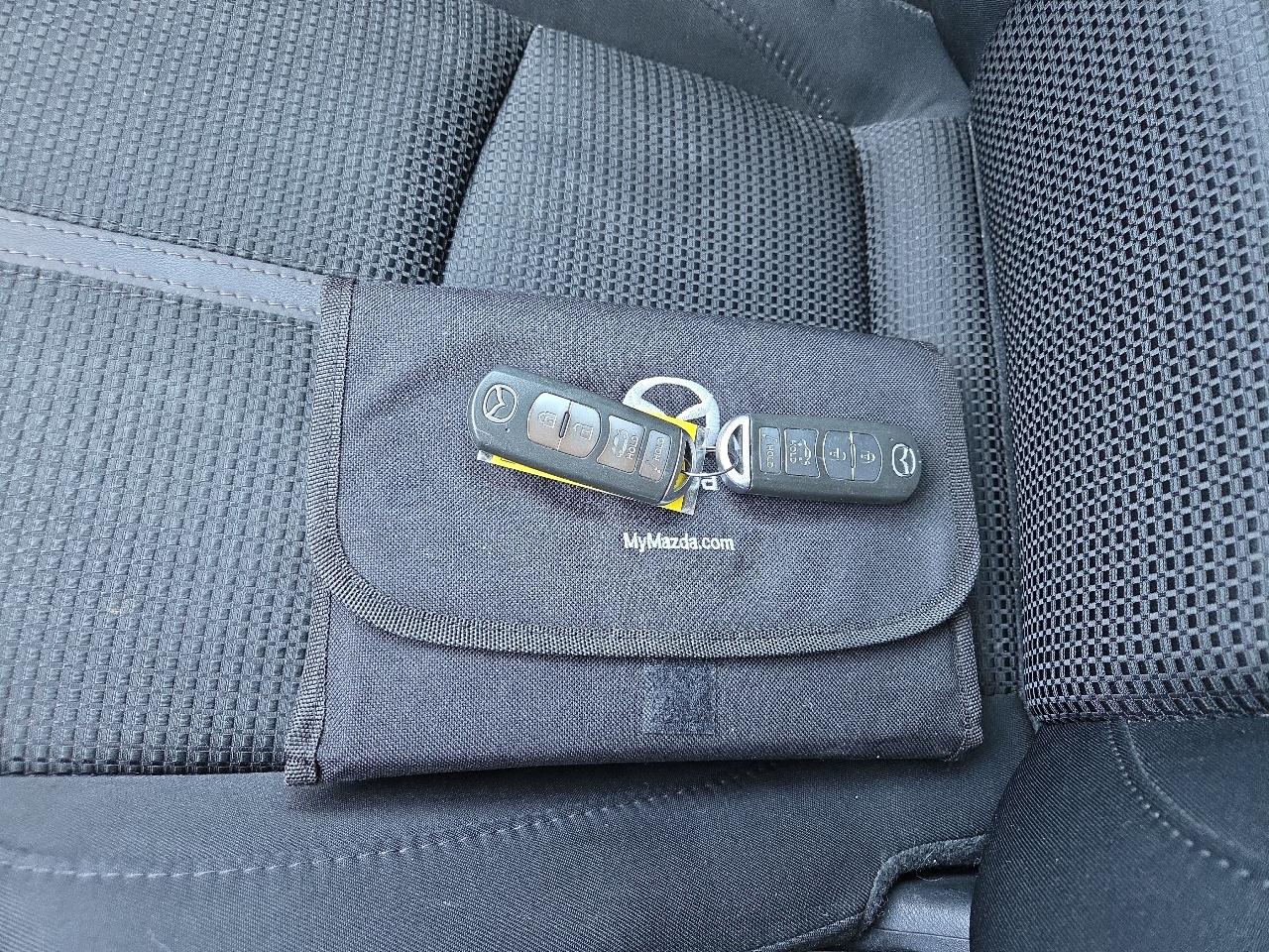 Mazda MAZDA3 i Sport AT 4-Door 2017