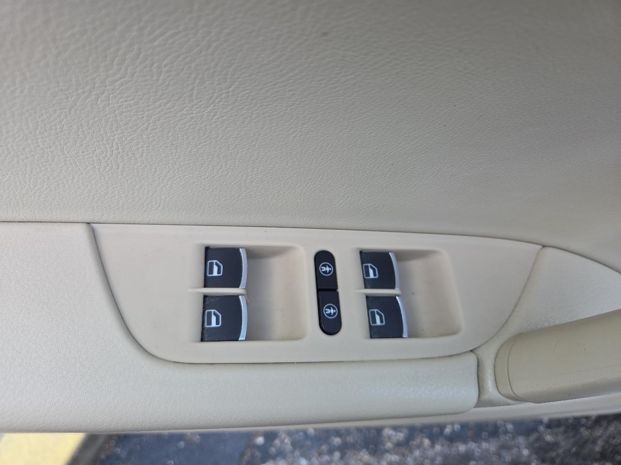 Volkswagen Touareg 4dr TDI Lux 2013