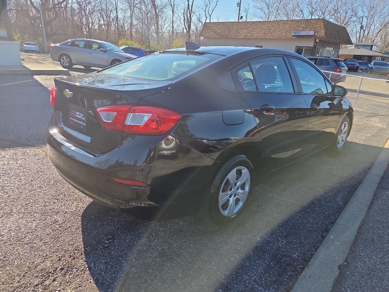 Chevrolet Cruze LS Auto 2017