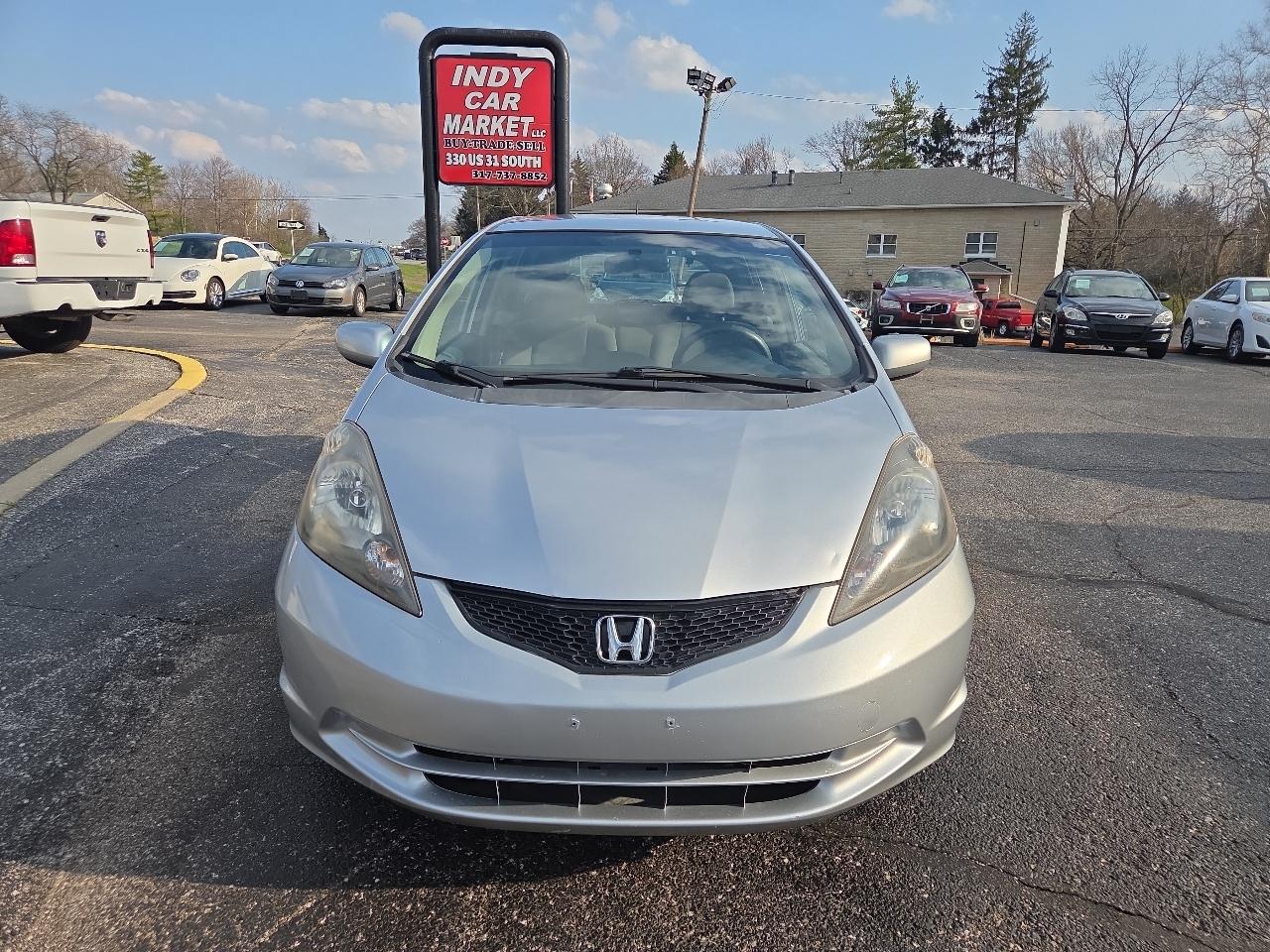 Honda Fit 5-Speed AT 2013