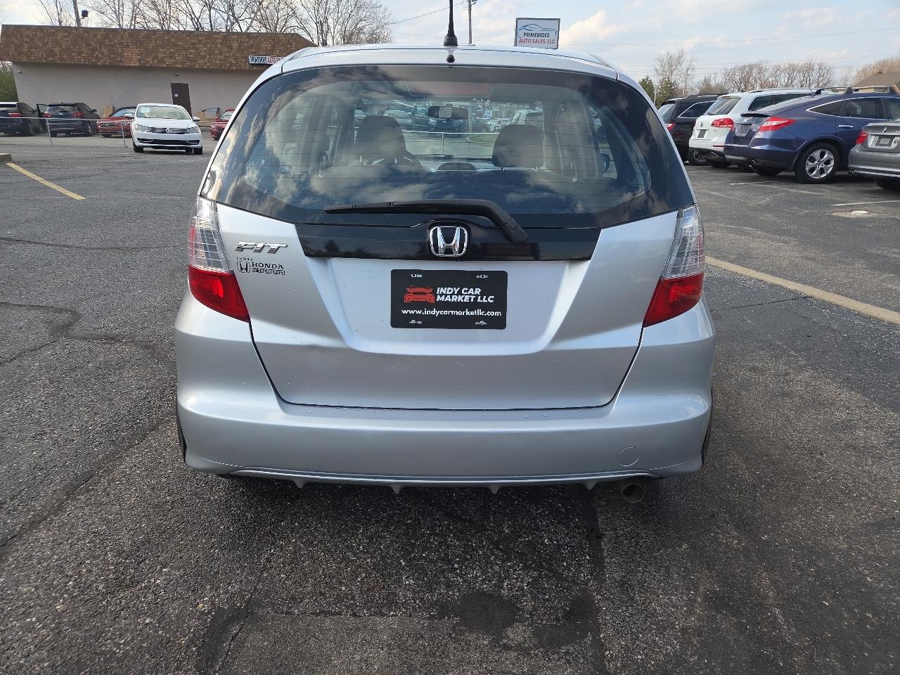 Honda Fit 5-Speed AT 2013