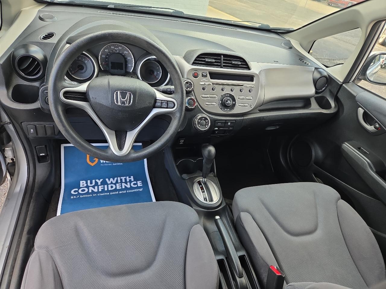 Honda Fit 5-Speed AT 2013