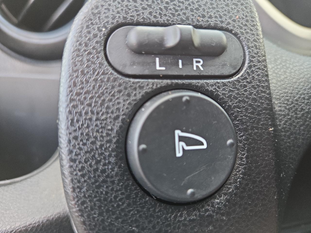 Honda Fit 5-Speed AT 2013