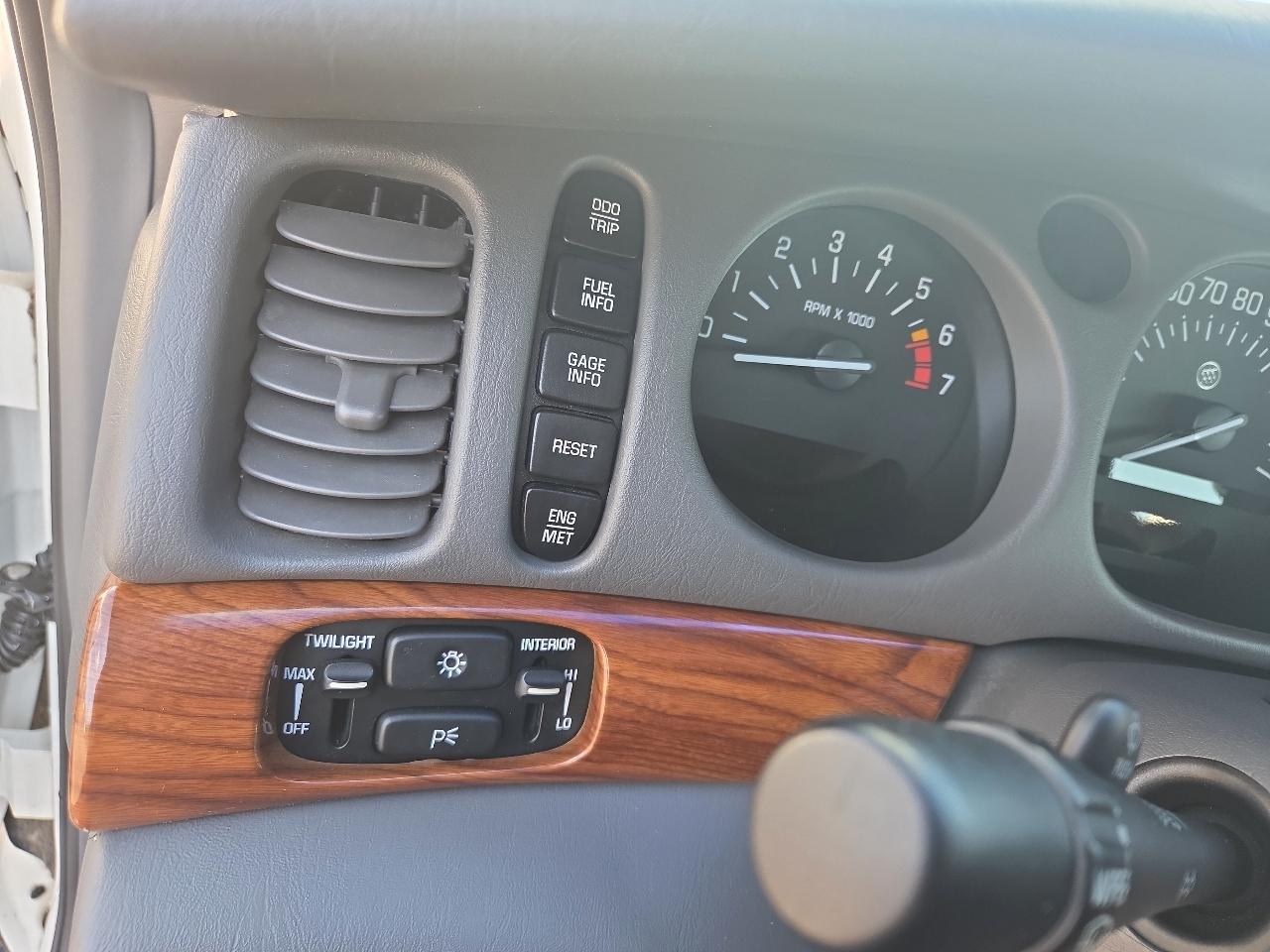 Buick LeSabre Custom 2002