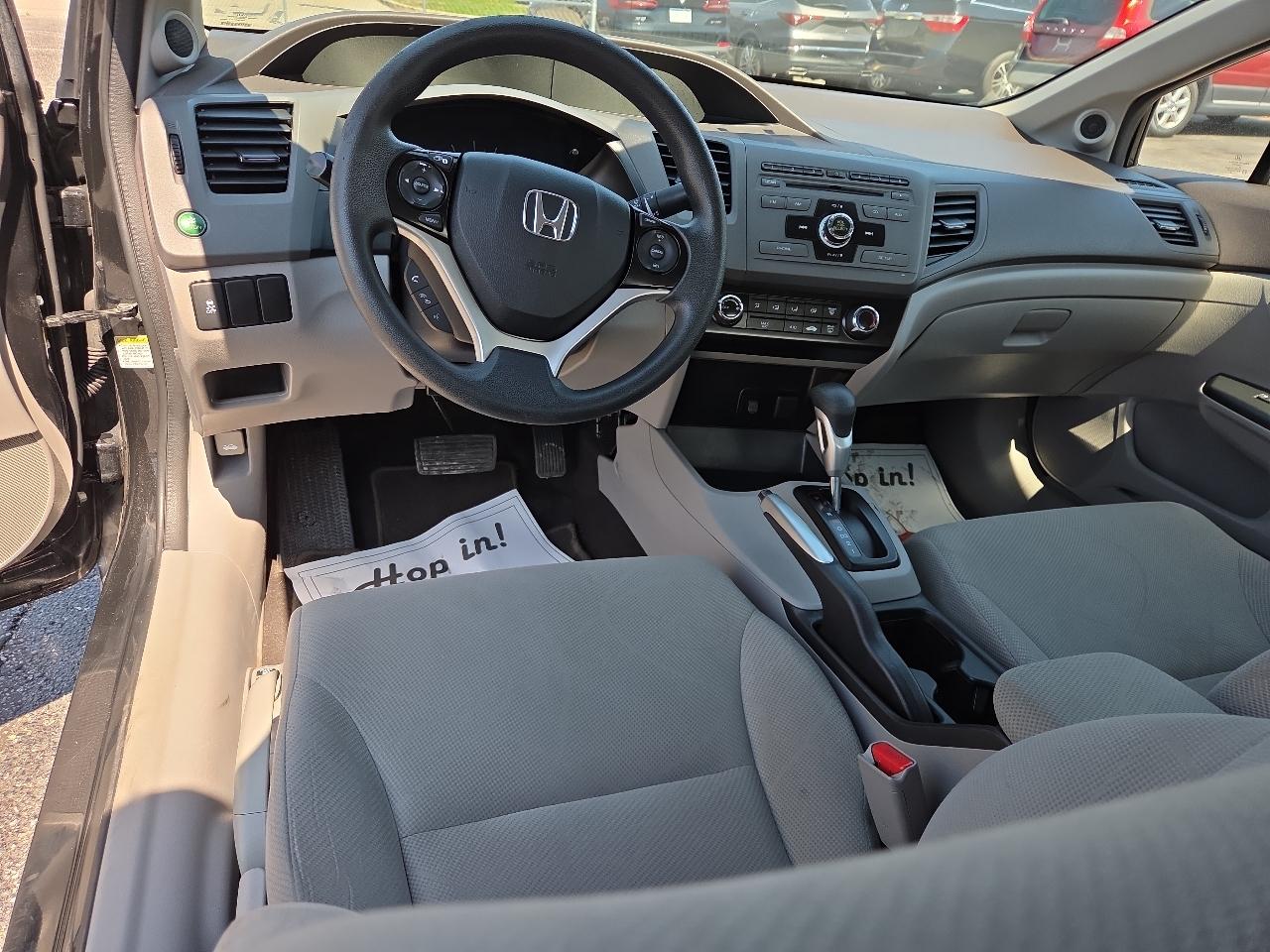 Honda Civic EX Sedan 5-Speed AT 2012