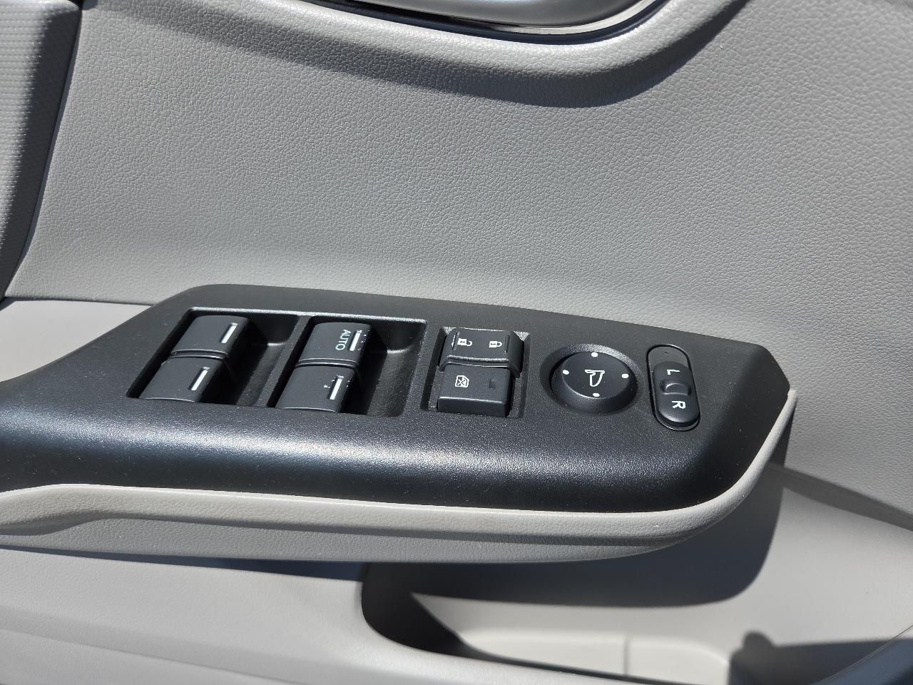 Honda Civic EX Sedan 5-Speed AT 2012