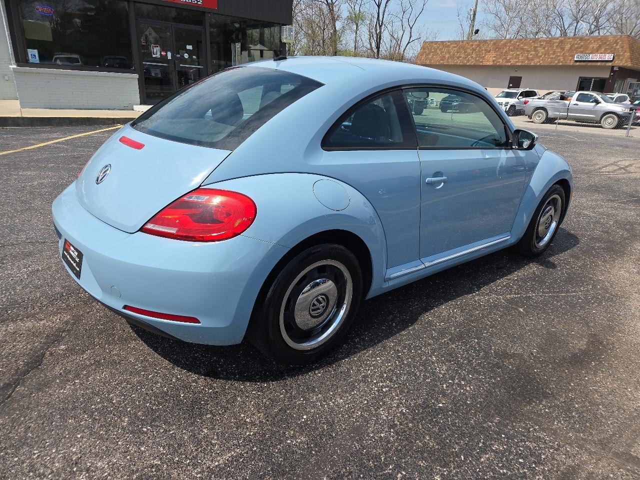 Volkswagen Beetle 2.5L 2012