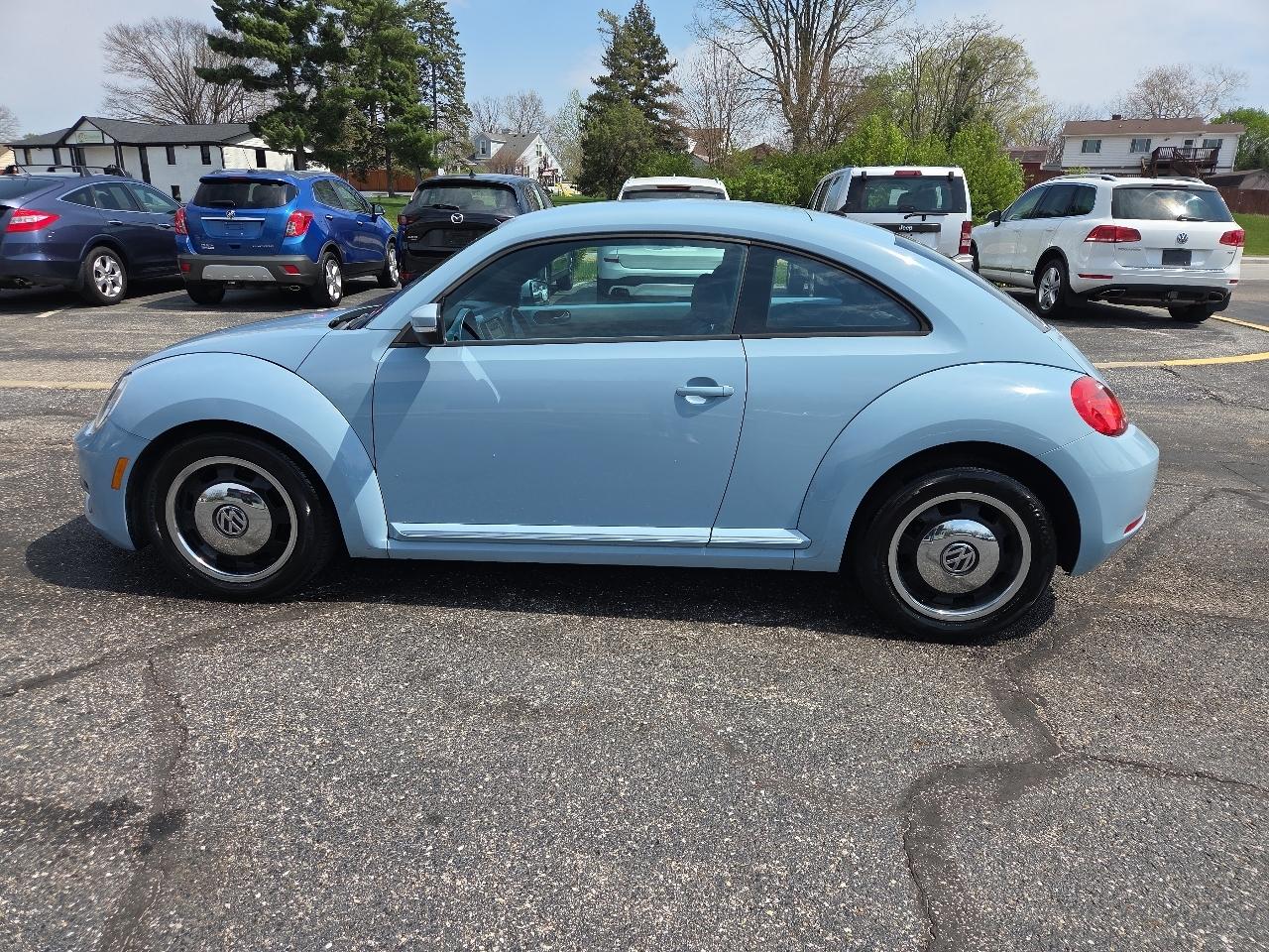 Volkswagen Beetle 2.5L 2012