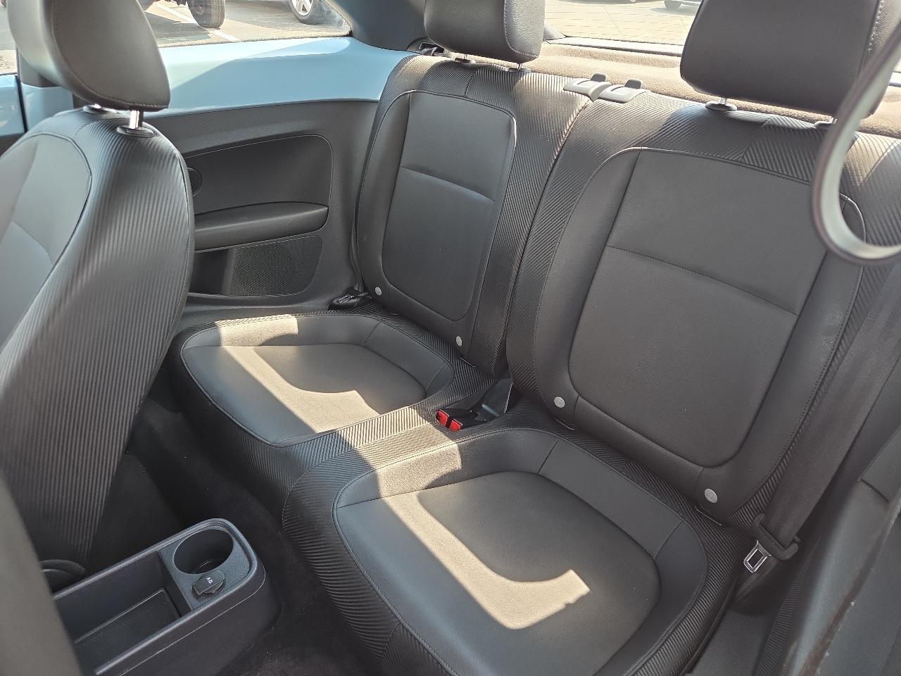 Volkswagen Beetle 2.5L 2012