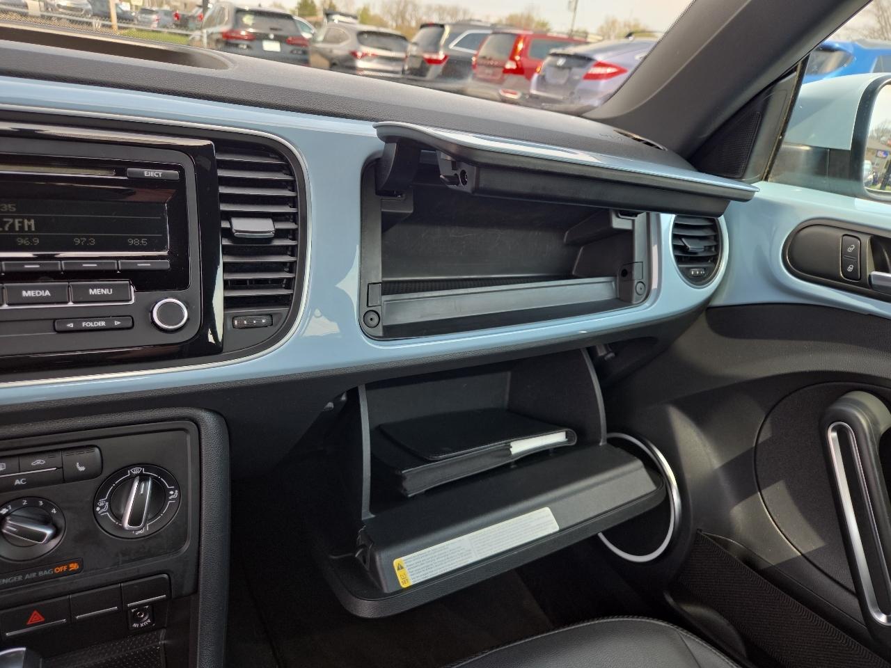 Volkswagen Beetle 2.5L 2012