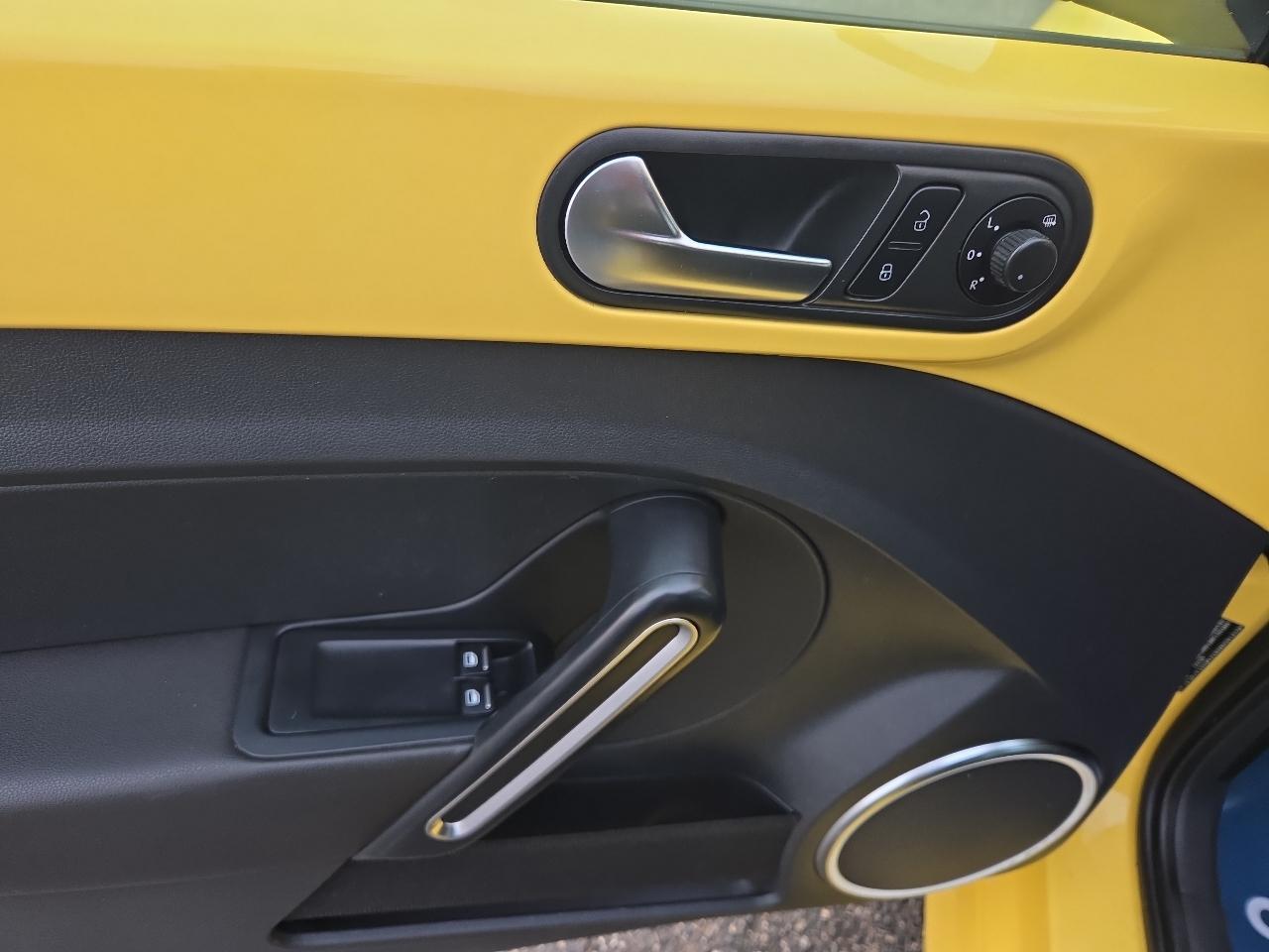 Volkswagen Beetle 2.5L 2014