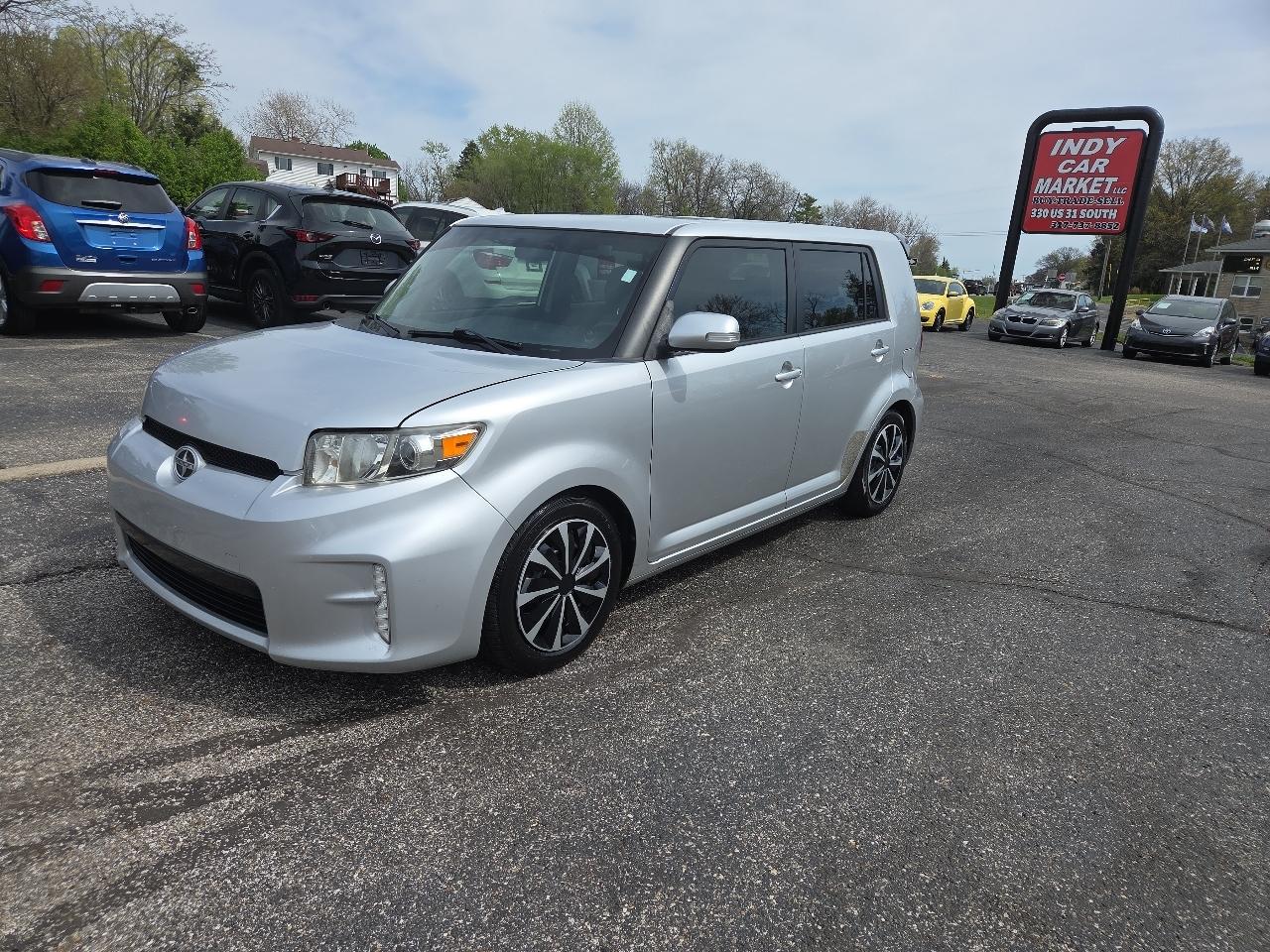 Scion xB 5-Door Wagon 4-Spd AT 2013